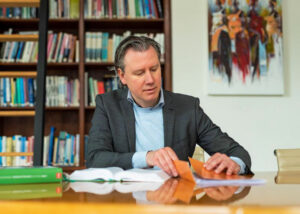 De Gelukkige Jurist aan het werk